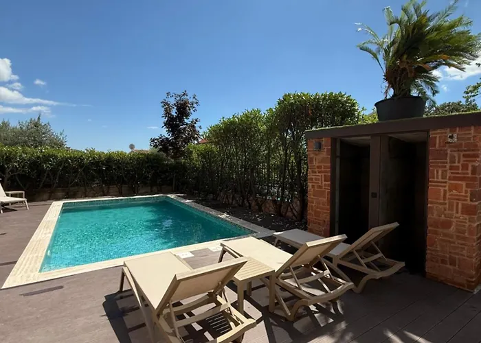 Allure No 1 アパート *