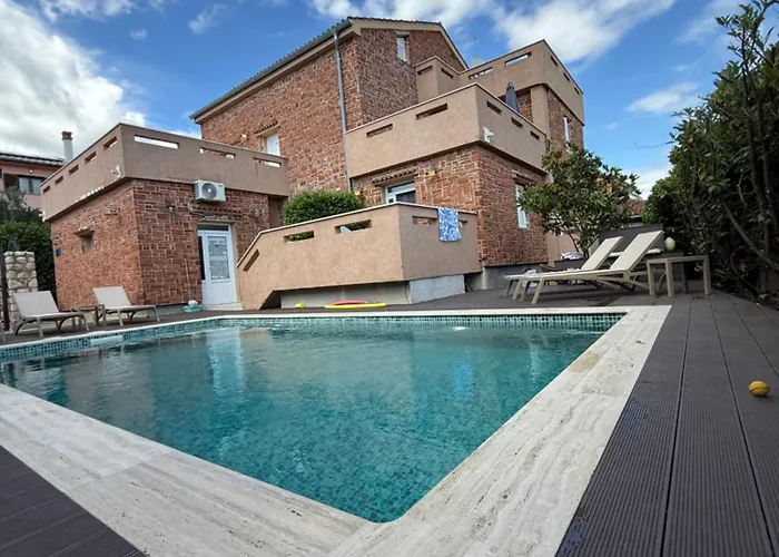 Allure No 1 アパート Kornić