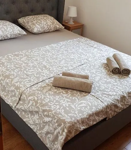 Allure No 1 アパート *